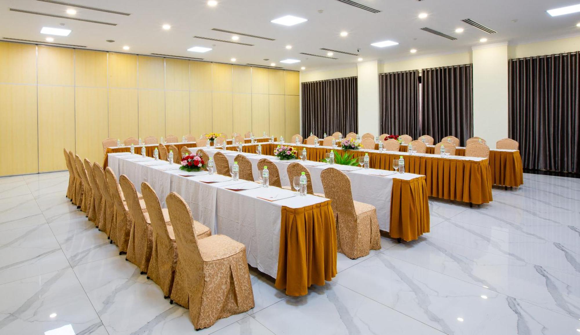 Golden Coast Resort & Spa Phan Thiết Extérieur photo